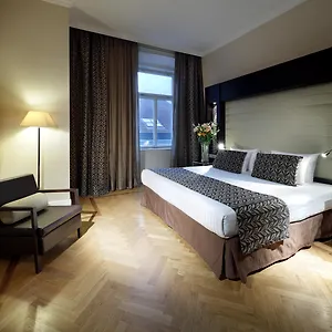 Otel Eurostars Thalia *****